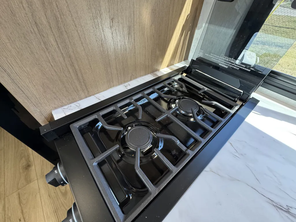 2027 Coachmen Apex Nano 186BH, Photos photo 12