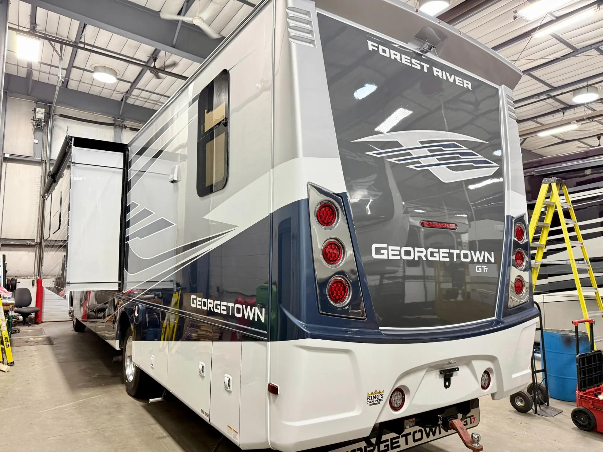 2026 Forest River Georgetown 7 Series 36D7 — Photo 6