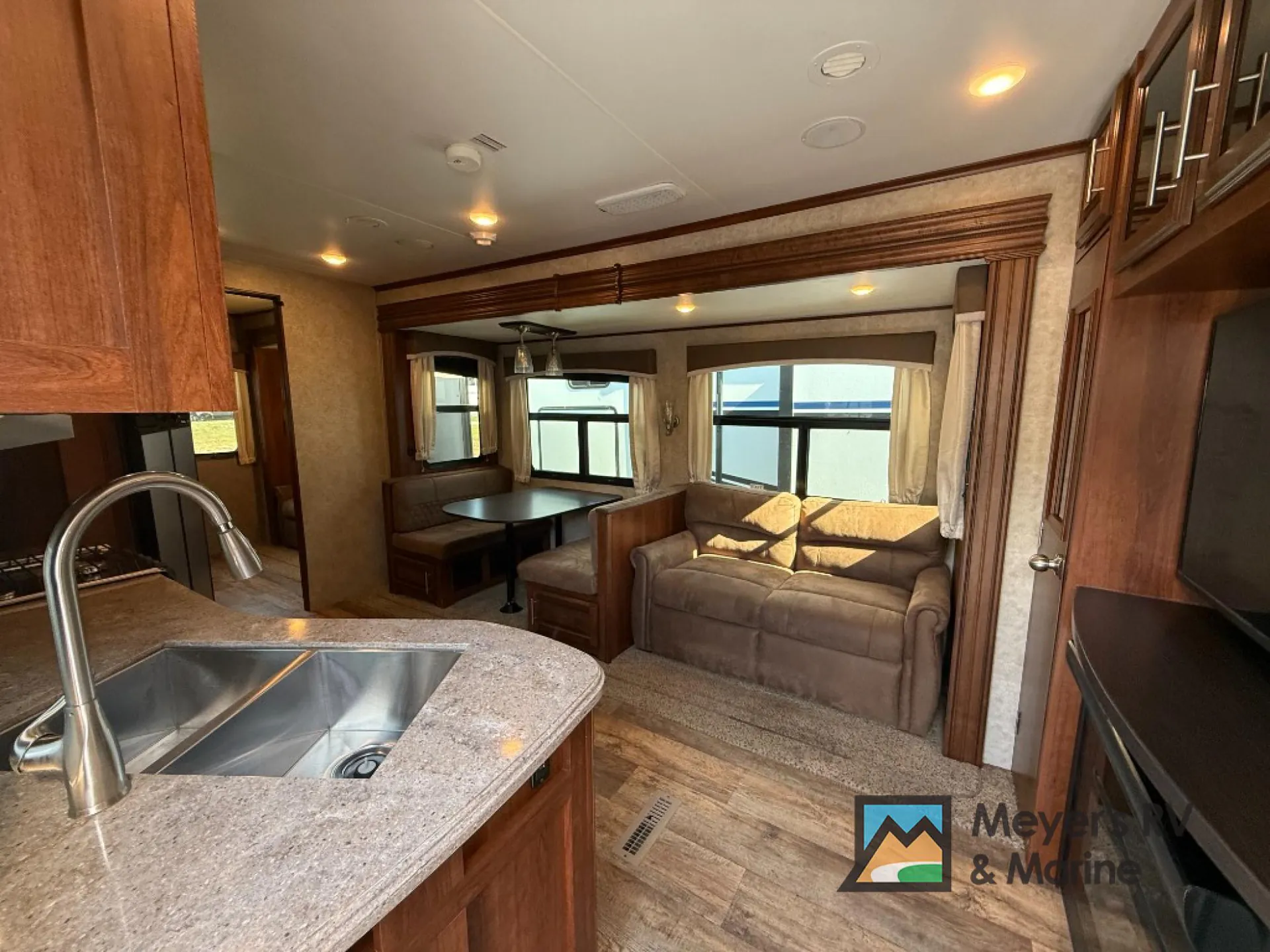 2018 Jayco Eagle 333BHOK - Photo 4