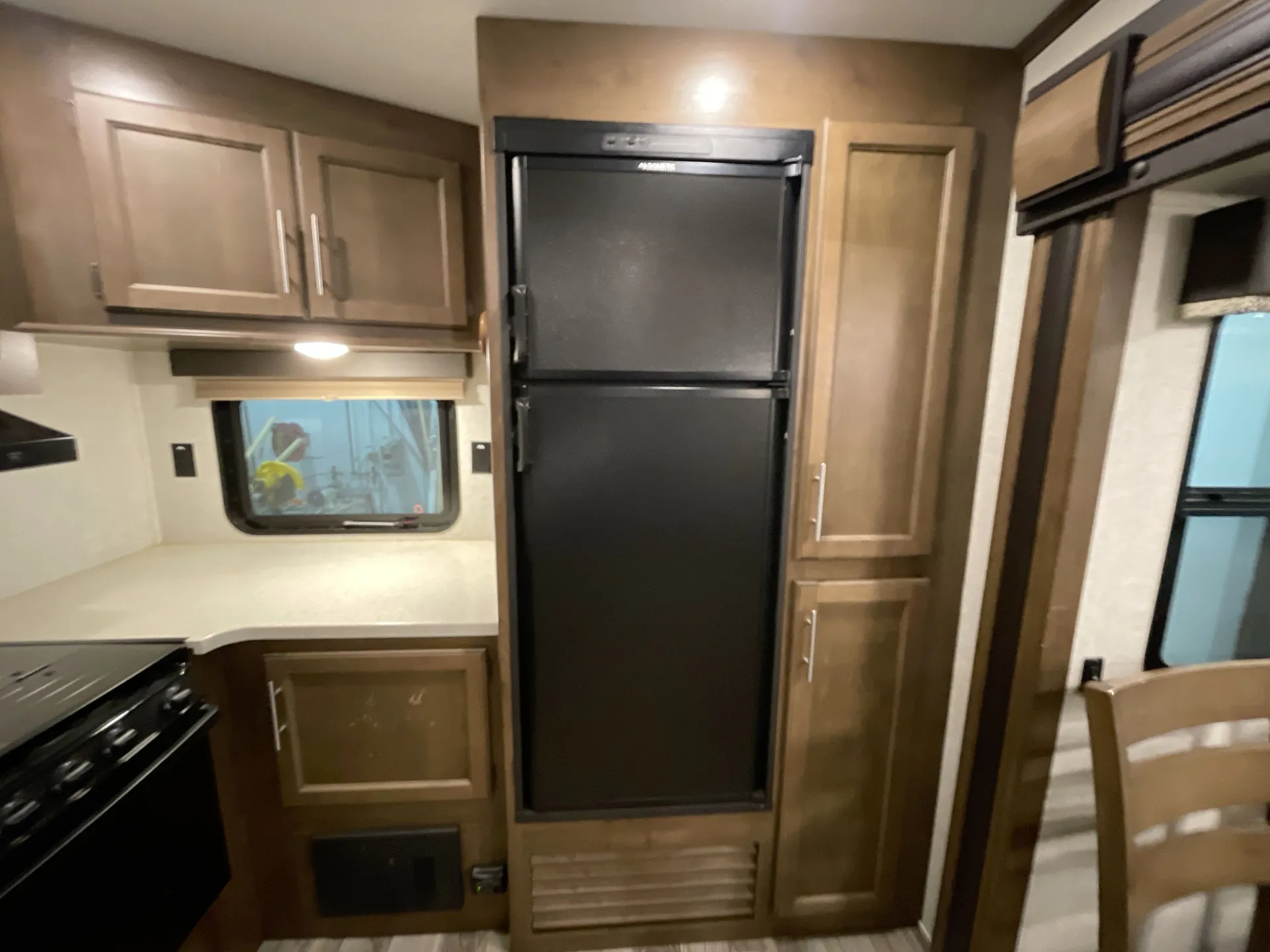 2018 Keystone Cougar Half-Ton 29RKS — fridge