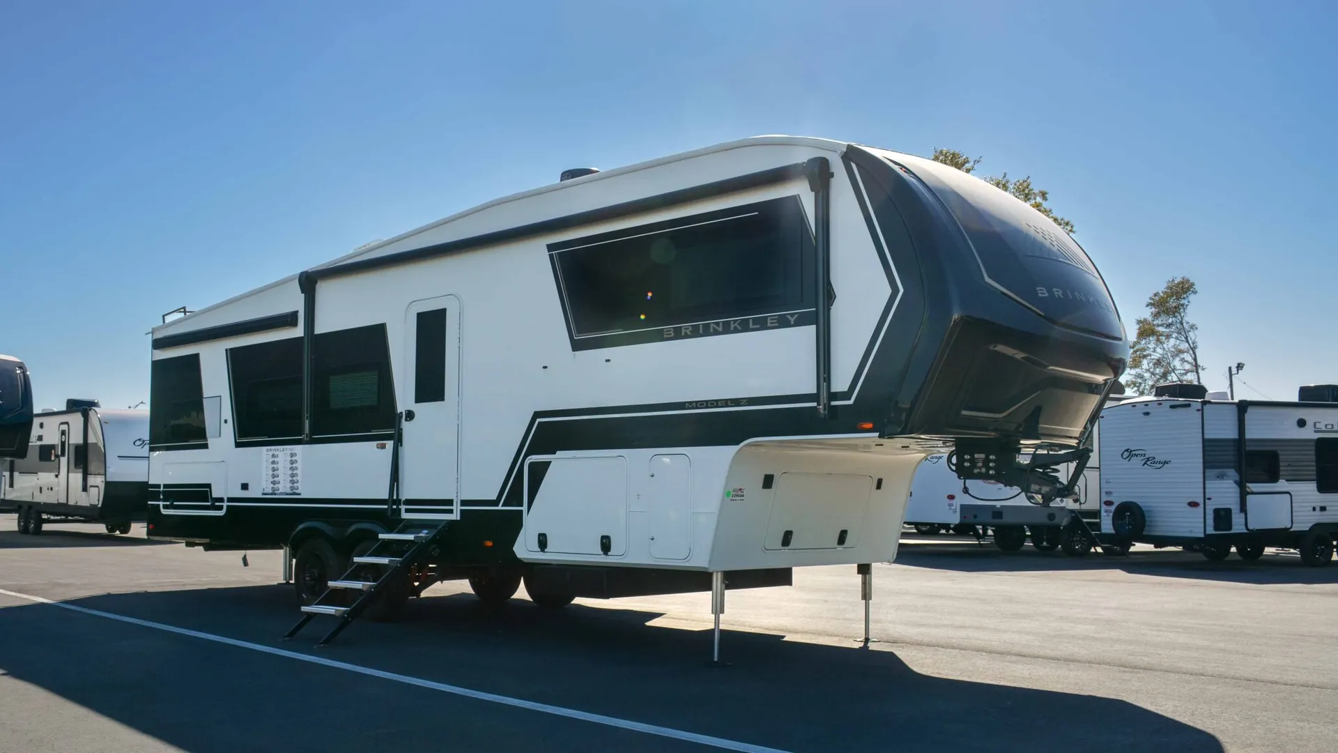 2026 Brinkley Model Z 2810 - Photo 2