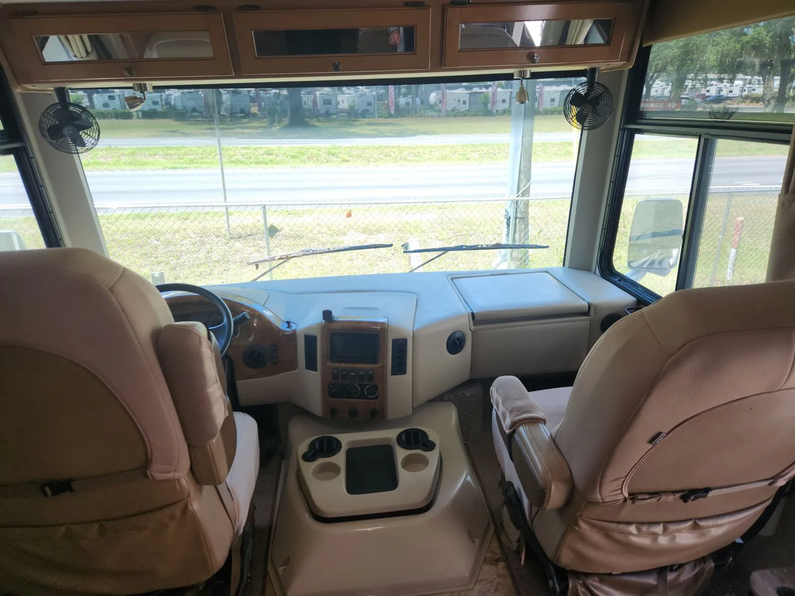 2017 Thor Motor Coach Windsport 29M - Photo 3