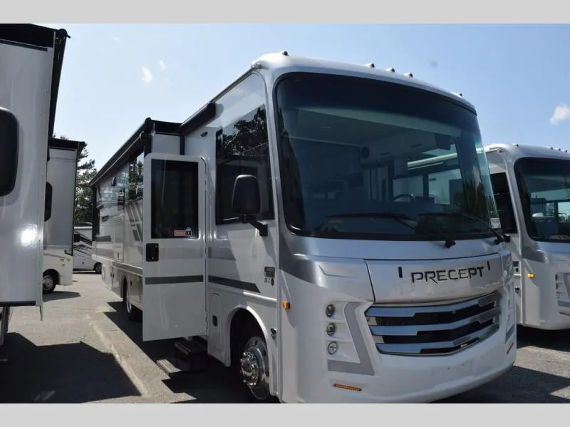 2026 Jayco Precept 36C - Photo 3