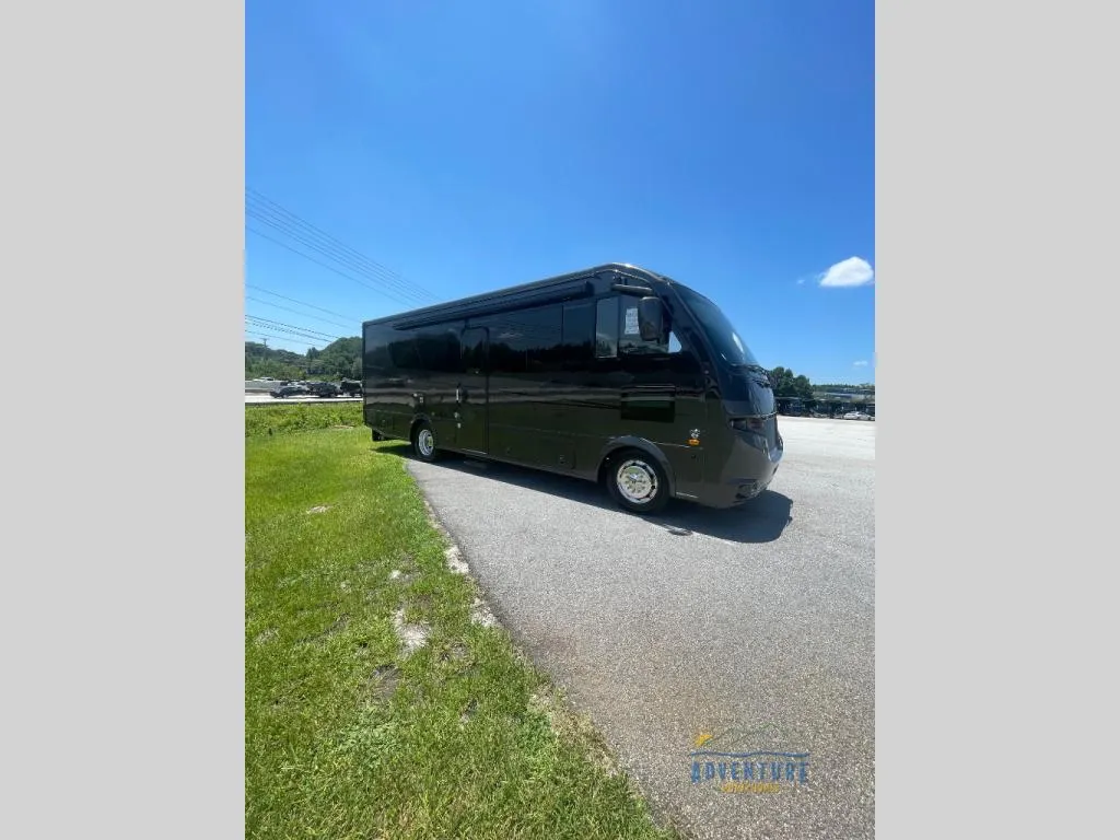 2027 Coachmen Euro 25EU - Photo 2