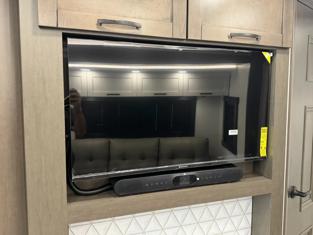 2027 Entegra Coach Accolade 37K, Photos photo 57