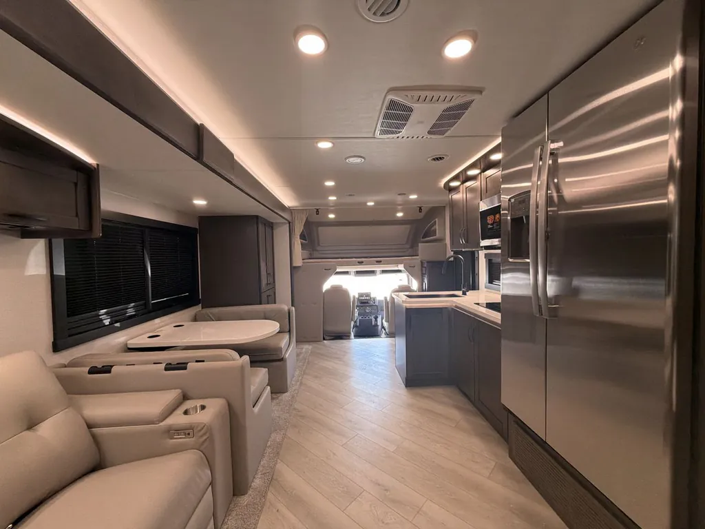2027 Entegra Coach Accolade 37K, Photos photo 11
