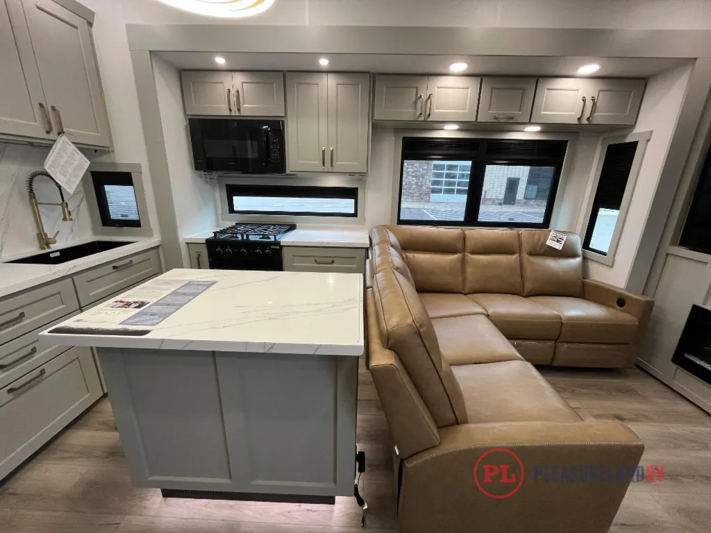 2026 Brinkley Model G 3970, Photos photo 27