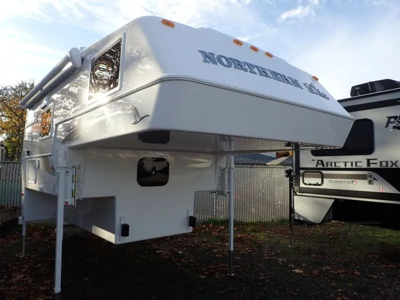 2026 Northern Lite Limited Edition 9-6LEWB - Main photo