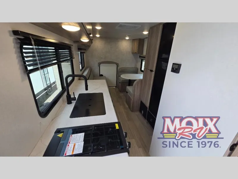 2024 Winnebago Industries Towables M-Series 2225MK - Photo 4