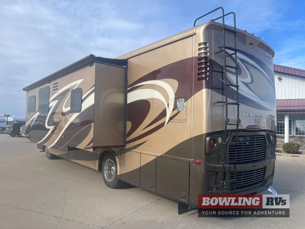 2015 Newmar Ventana LE 3636 - Photo 2