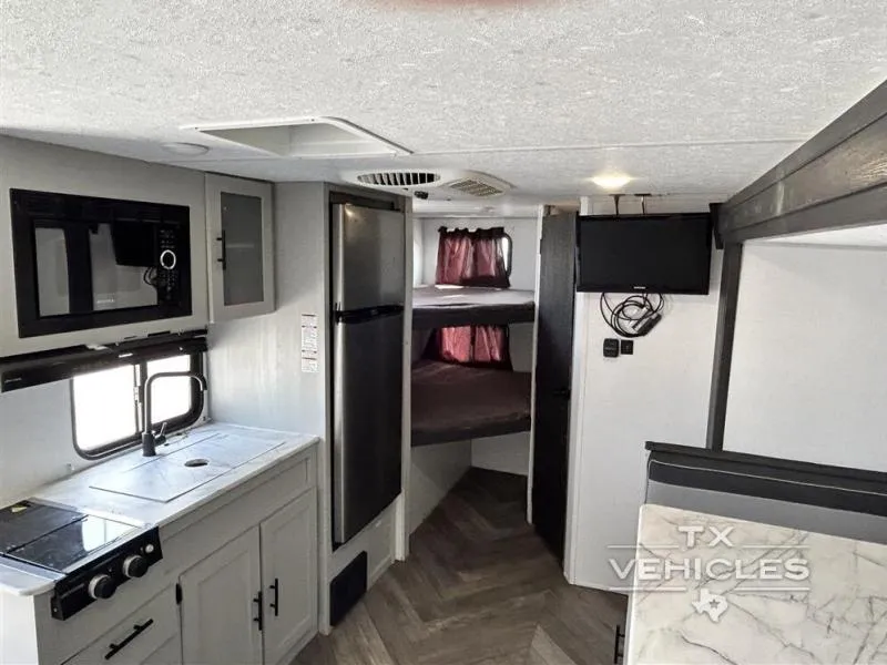 2022 Forest River RV Wildwood Fsx Platinum 178BHSKX - Photo 2