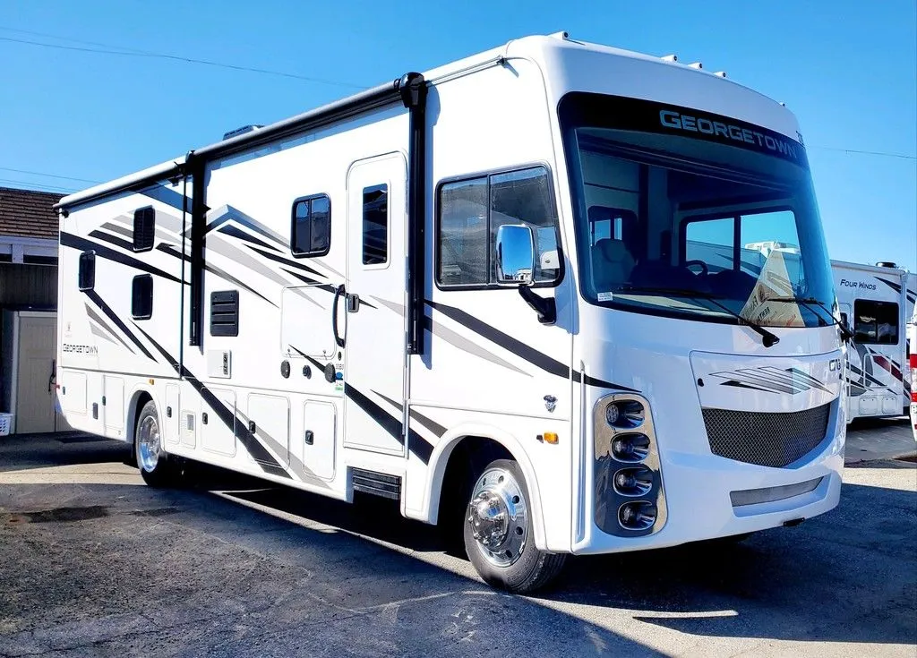 2024 Forest River Georgetown 3 Series GT3 33B3 - Photo 2