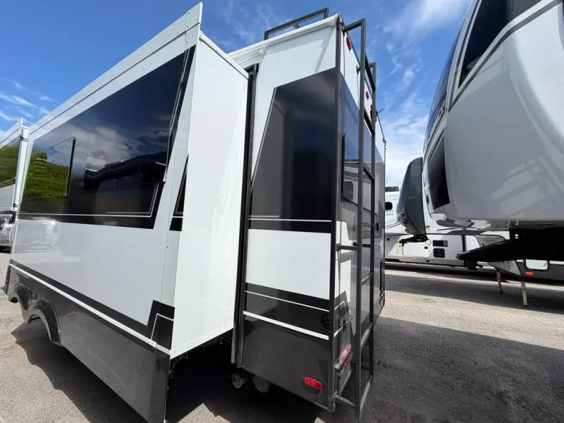 2026 Brinkley Model Z New    2700 - Photo 3