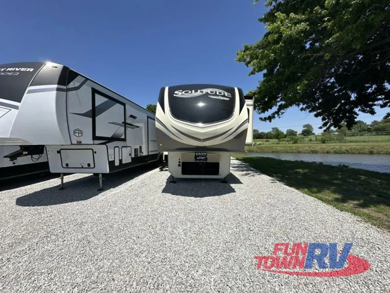 2019 Grand Design Solitude 375RES - Photo 3