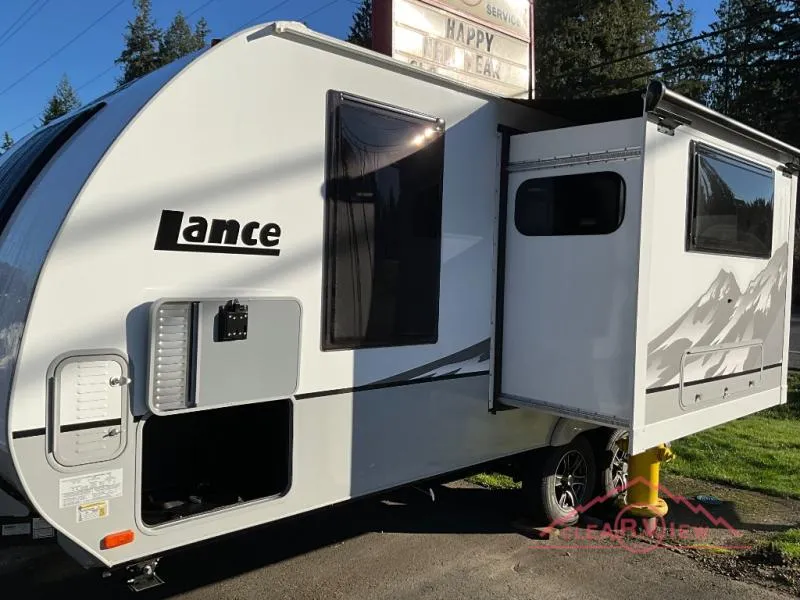 2026 Lance Lance Travel Trailers New    1985 - Photo 3