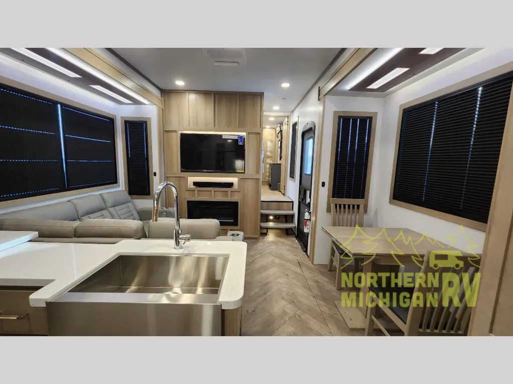 2026 Keystone Raptor 433, Photos photo 8