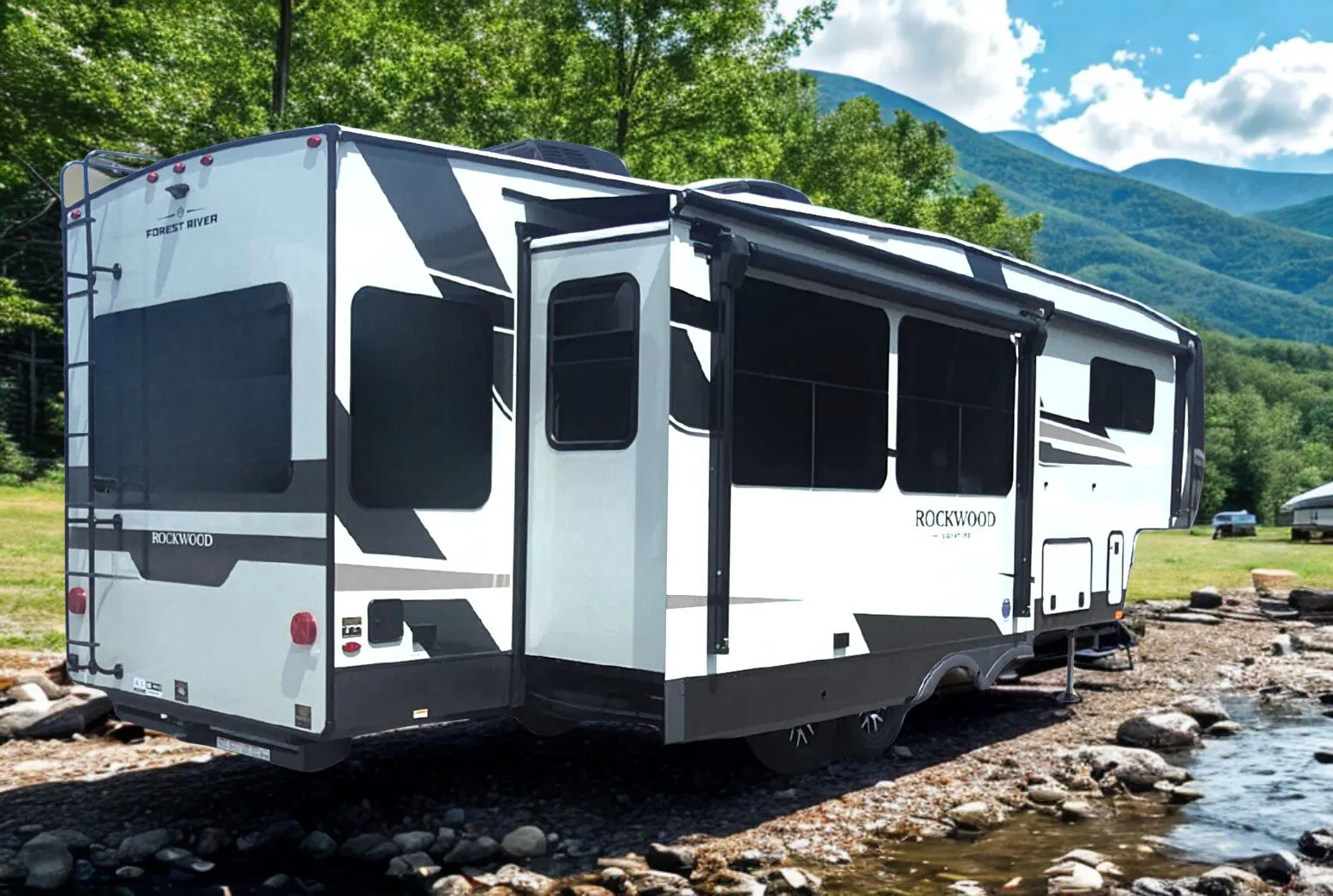2026 Forest River Rockwood Signature R361RLS - Photo 3