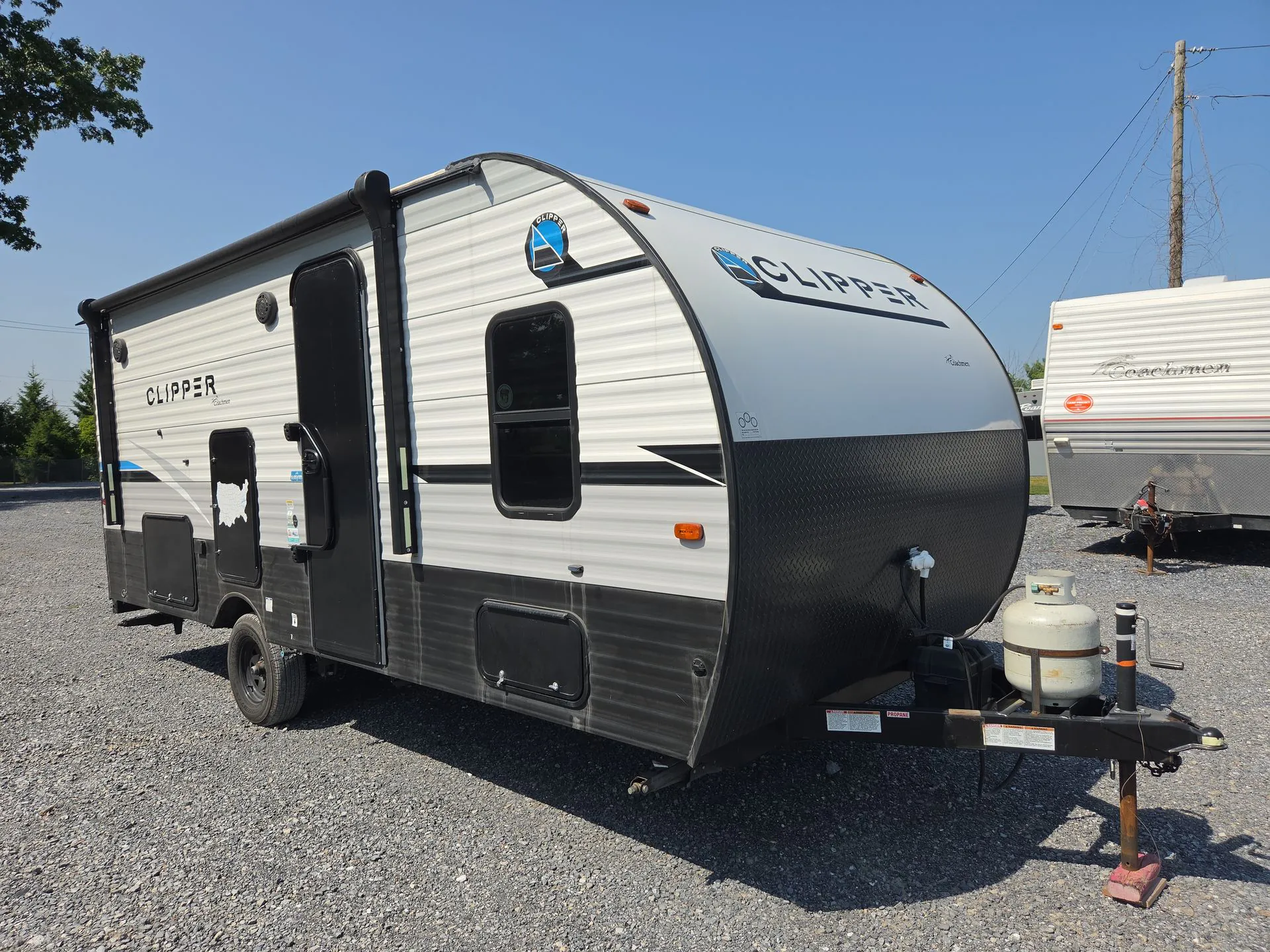 2022 Coachmen Clipper 182DBU - Photo 2