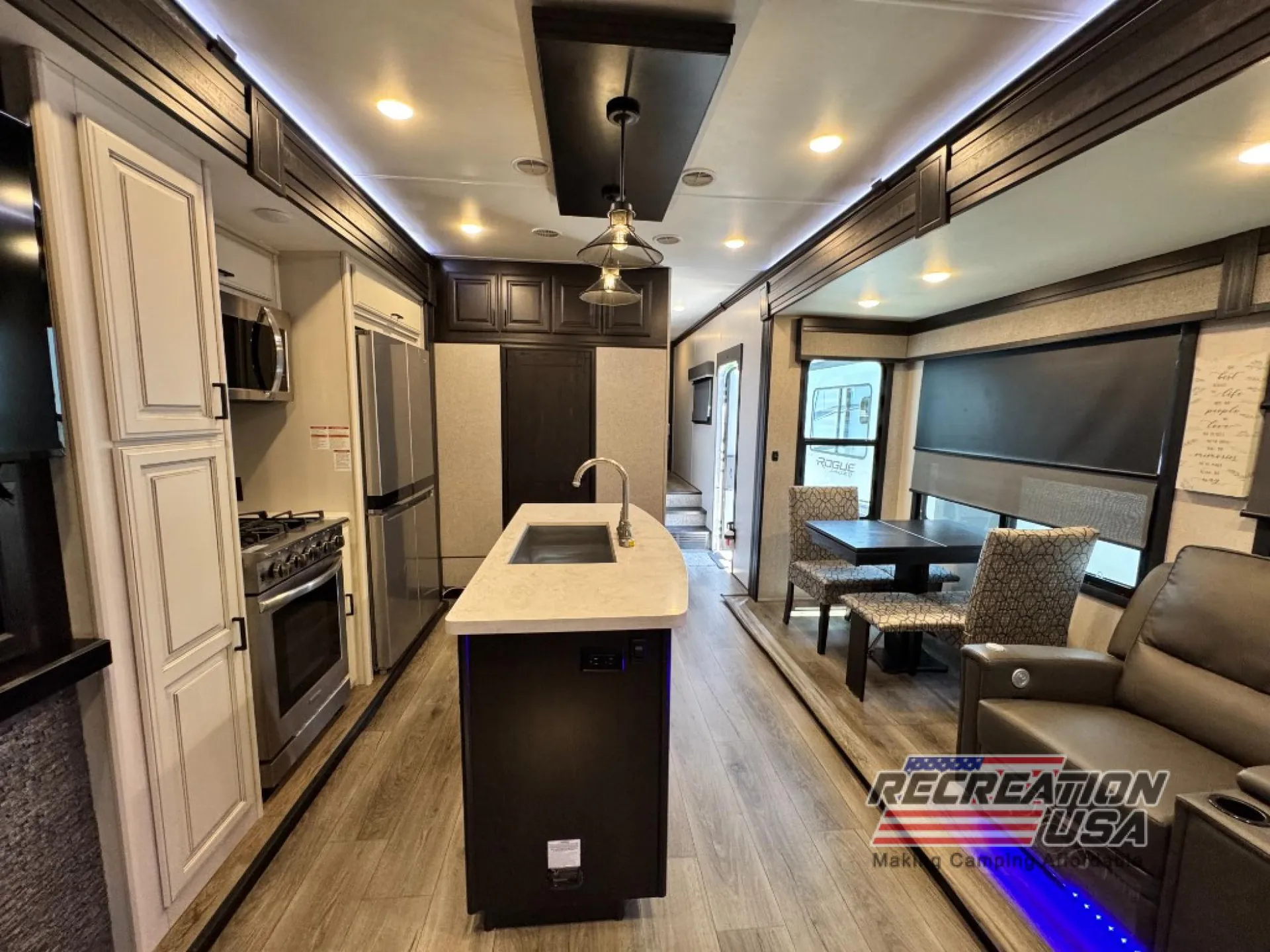 2021 Highland Ridge Open Range 371MBH - Photo 3