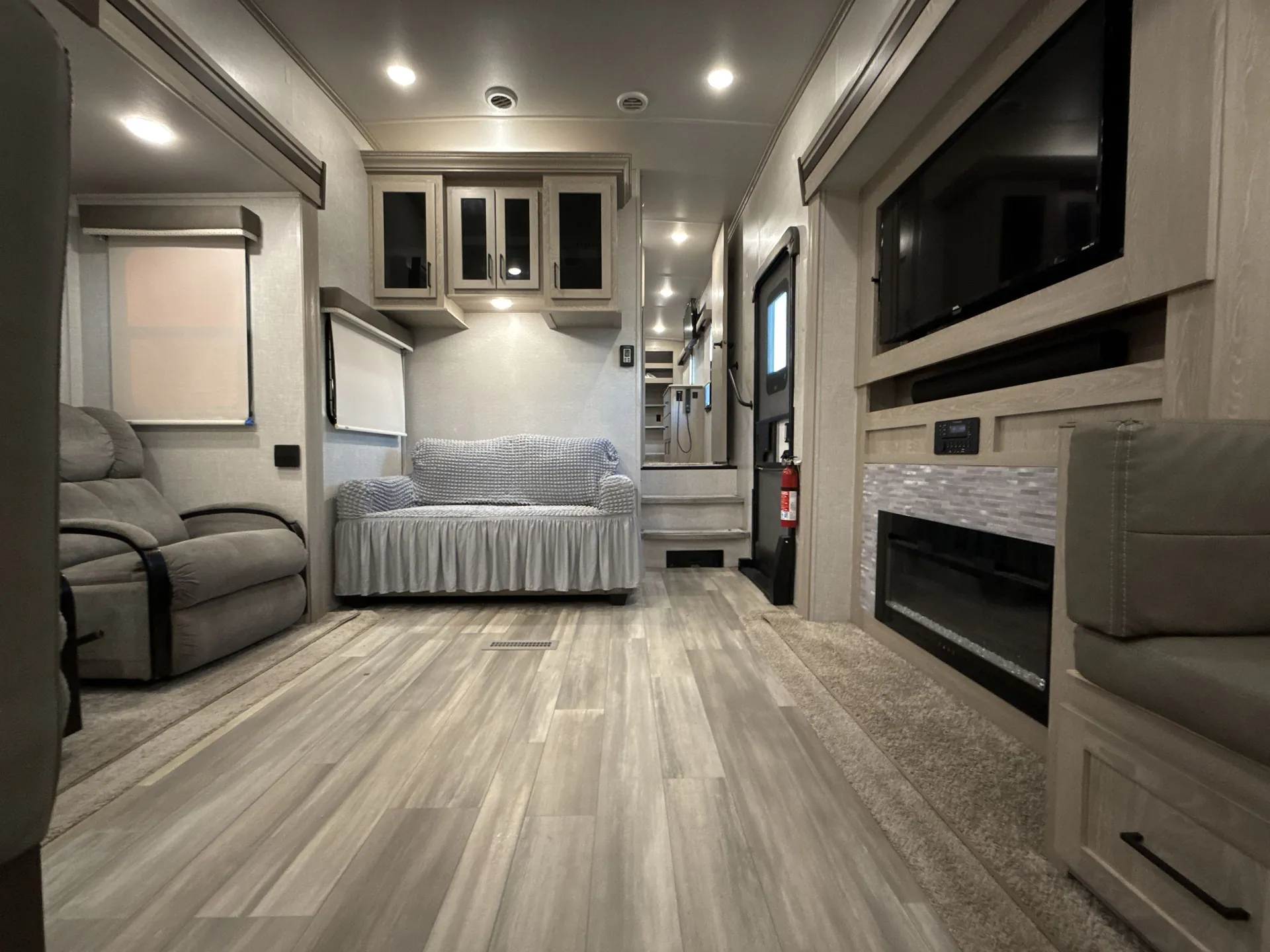 2021 Forest River Rockwood Signature Ultra Lite 8291RK — living area main