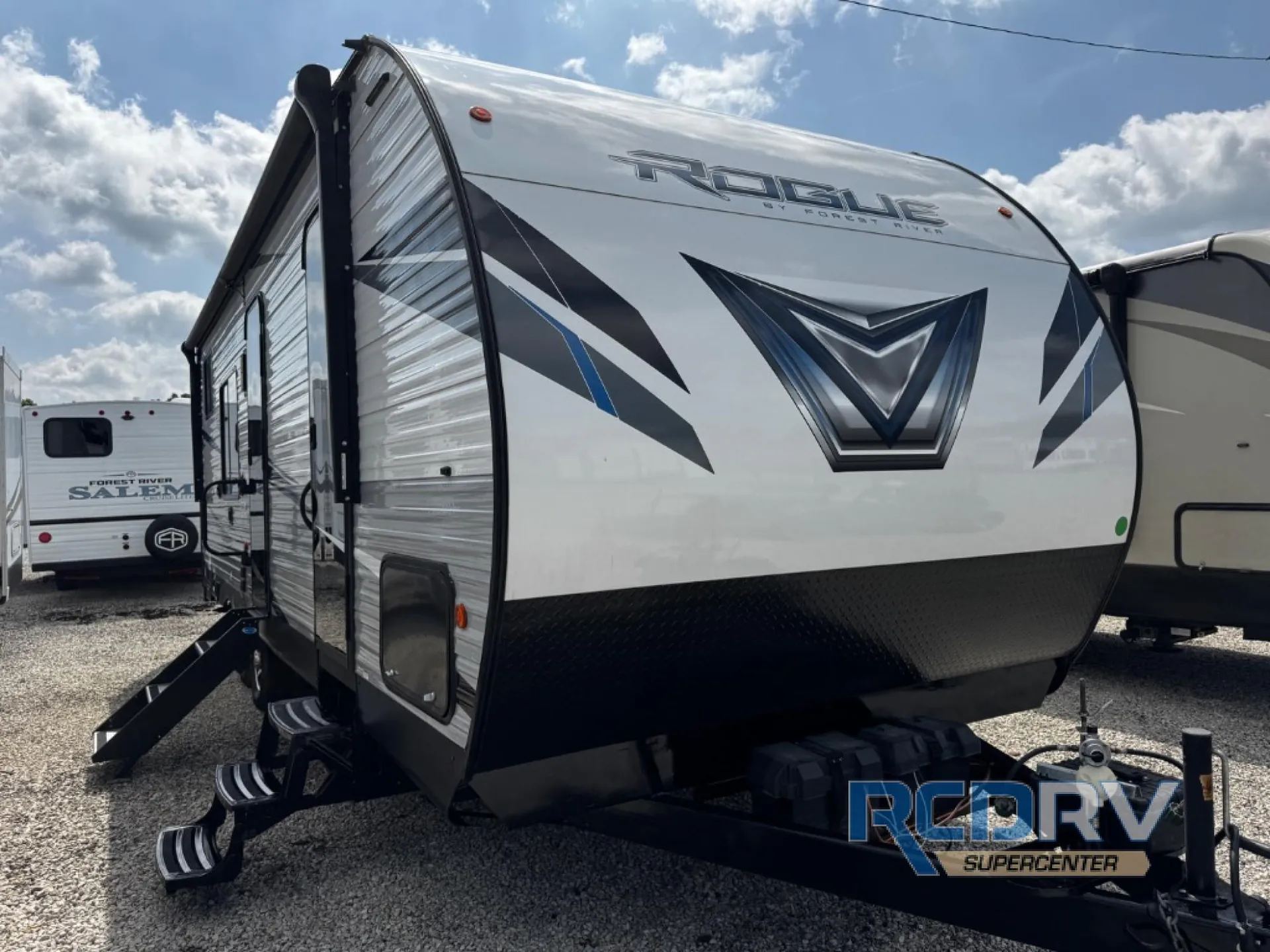 2021 Forest River Vengeance Rogue 25V