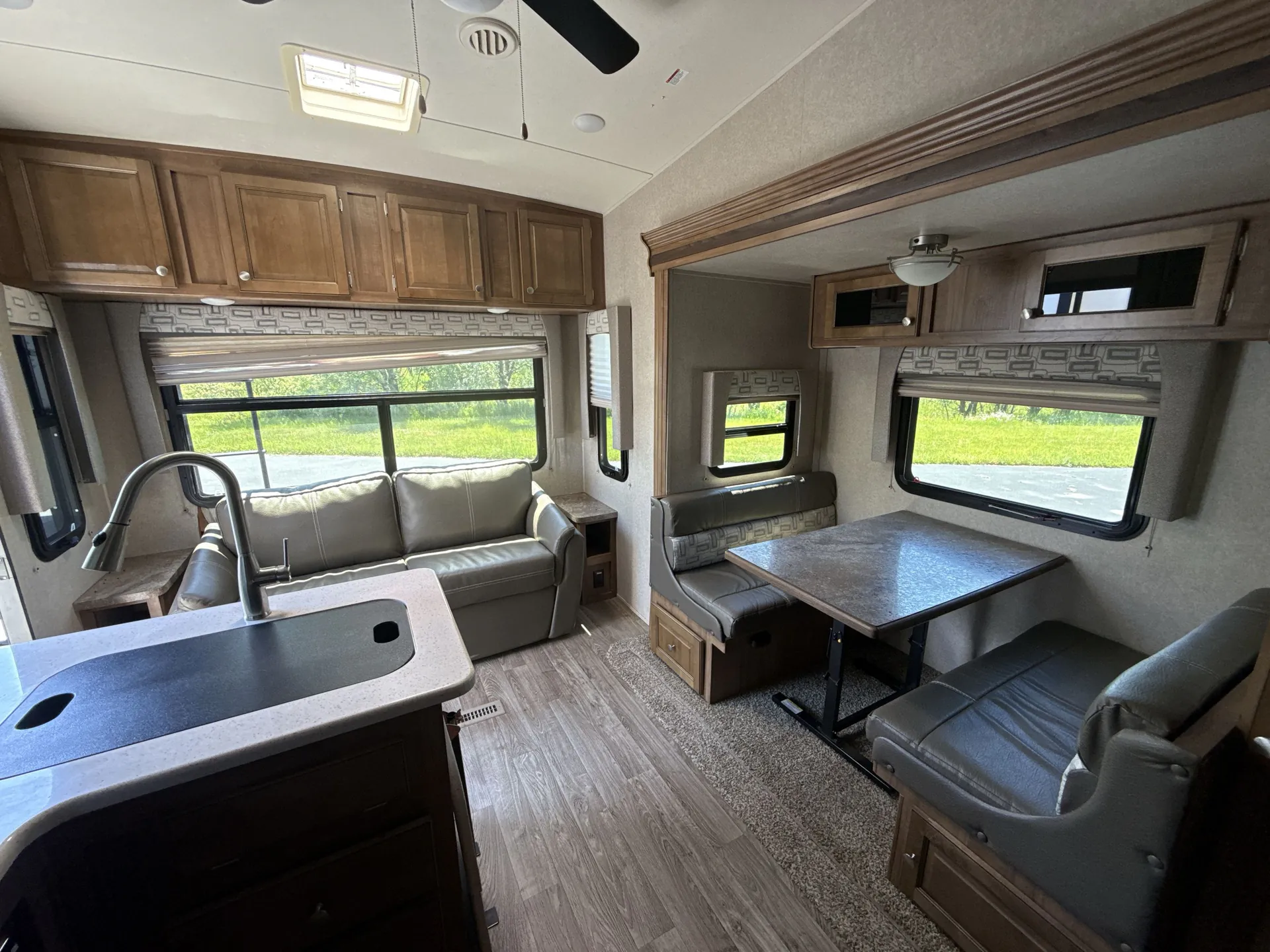 2018 Forest River Flagstaff Super Lite 524RLBS - Photo 3