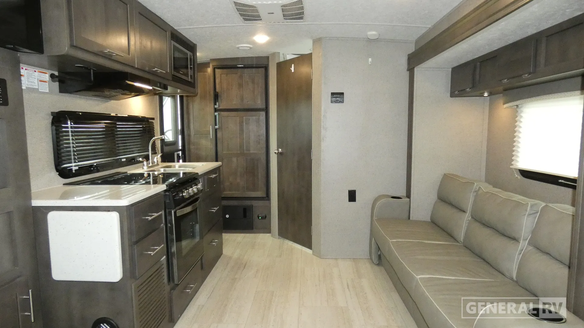 2021 Forest River Rockwood Mini Lite 2109S - Photo 3