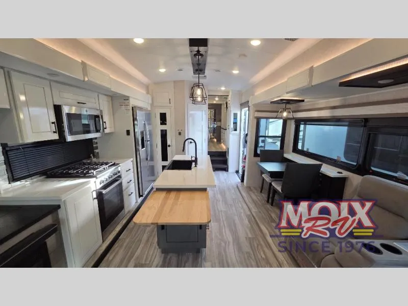 2024 Jayco Pinnacle 36FBTS - Photo 4