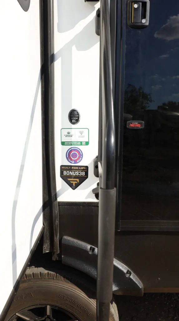 2027 Forest River Crusader BONUS38, Photos photo 12