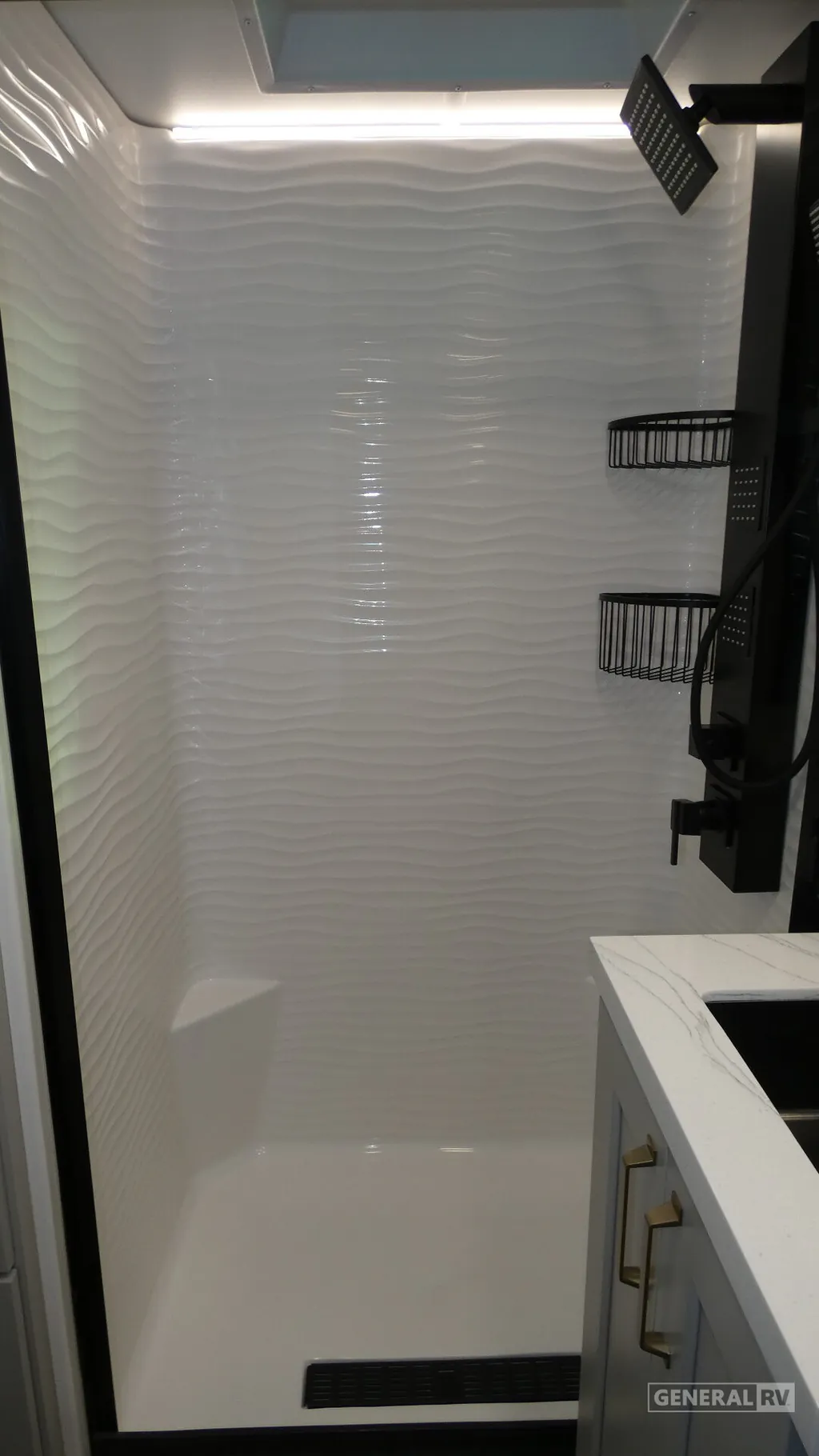 2025 Brinkley Model G 3250, Photos photo 20