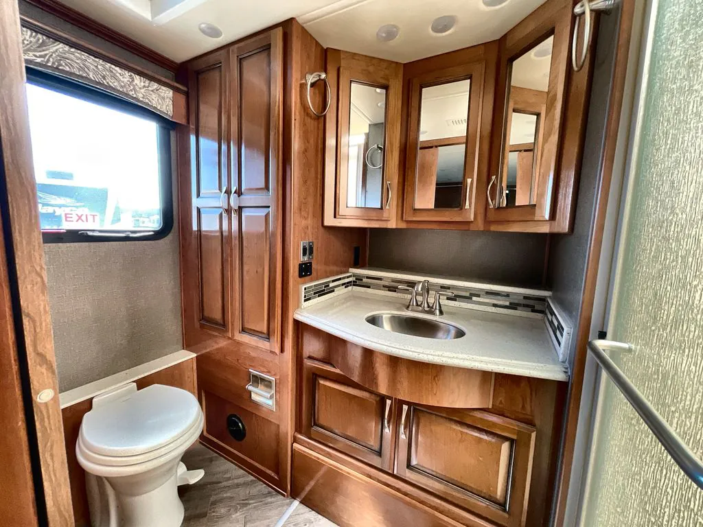 2019 Fleetwood Pace Arrow 38N, Photos photo 52