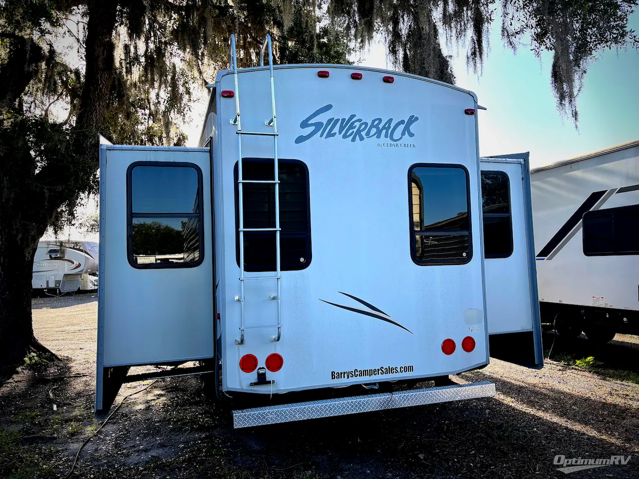 2015 Forest River Cedar Creek Silverback 29RE - Photo 4