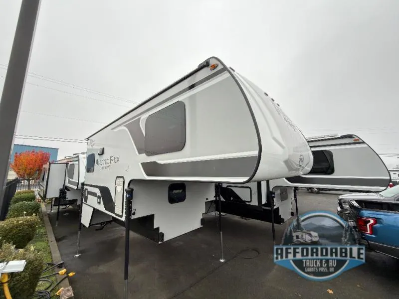 2026 Northwood Arctic Fox Camper 865 - Photo 2