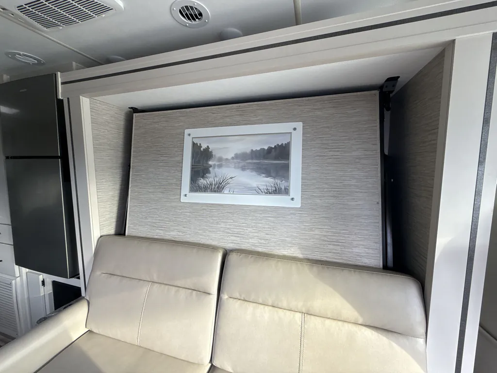 2023 Thor Motor Coach Vegas 24.3, Photos photo 12