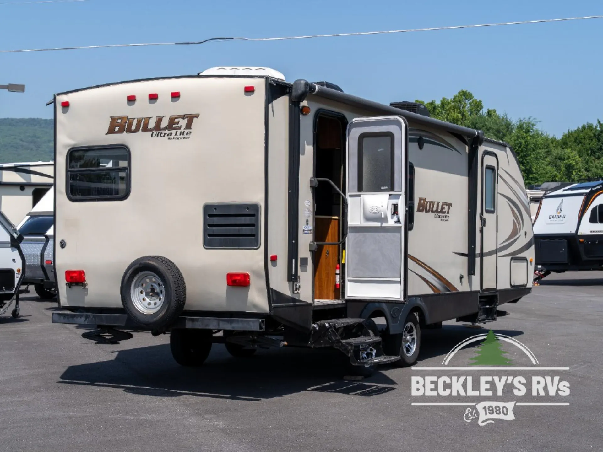 2016 Keystone Bullet Premium 248RKS - Photo 3