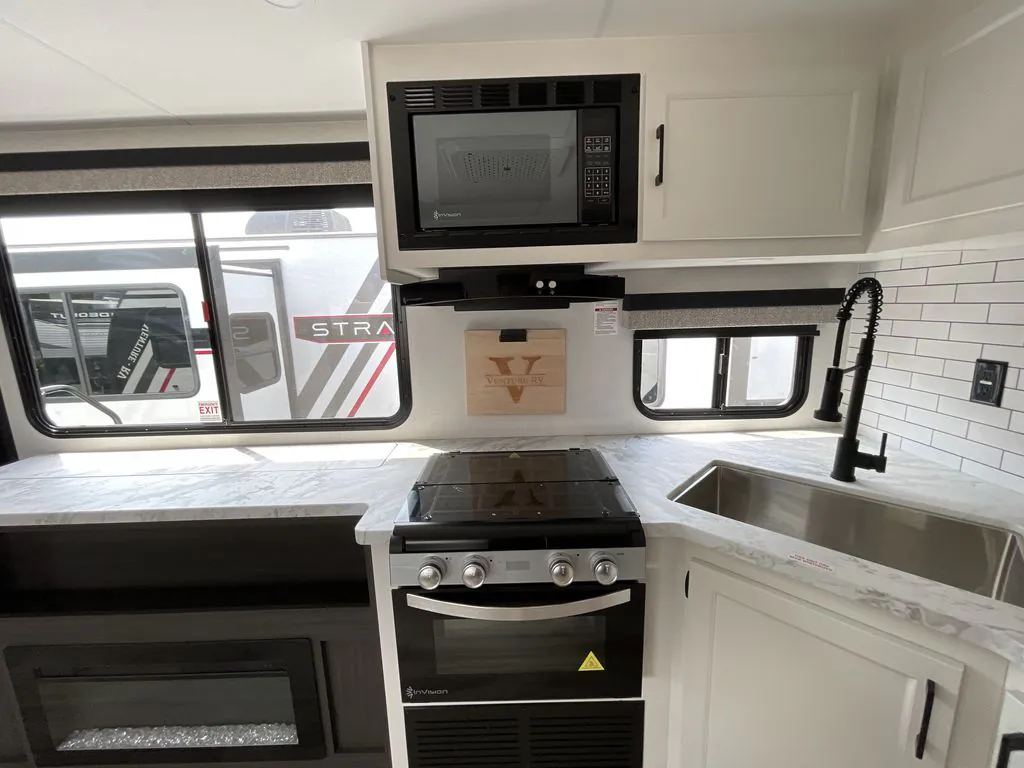 2026 Venture RV Stratus SR282VFD, Photos photo 14