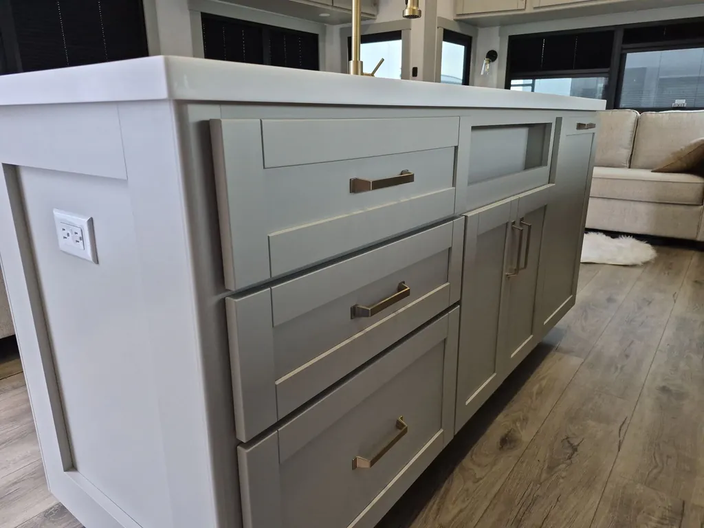 2026 Brinkley Model Z 3600, Photos photo 24