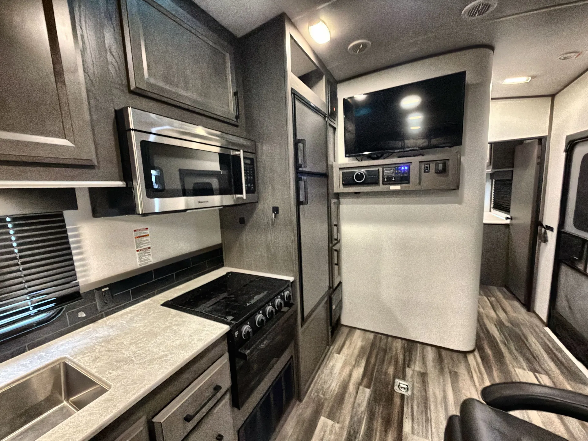 2021 Heartland Fuel 265 — living area main