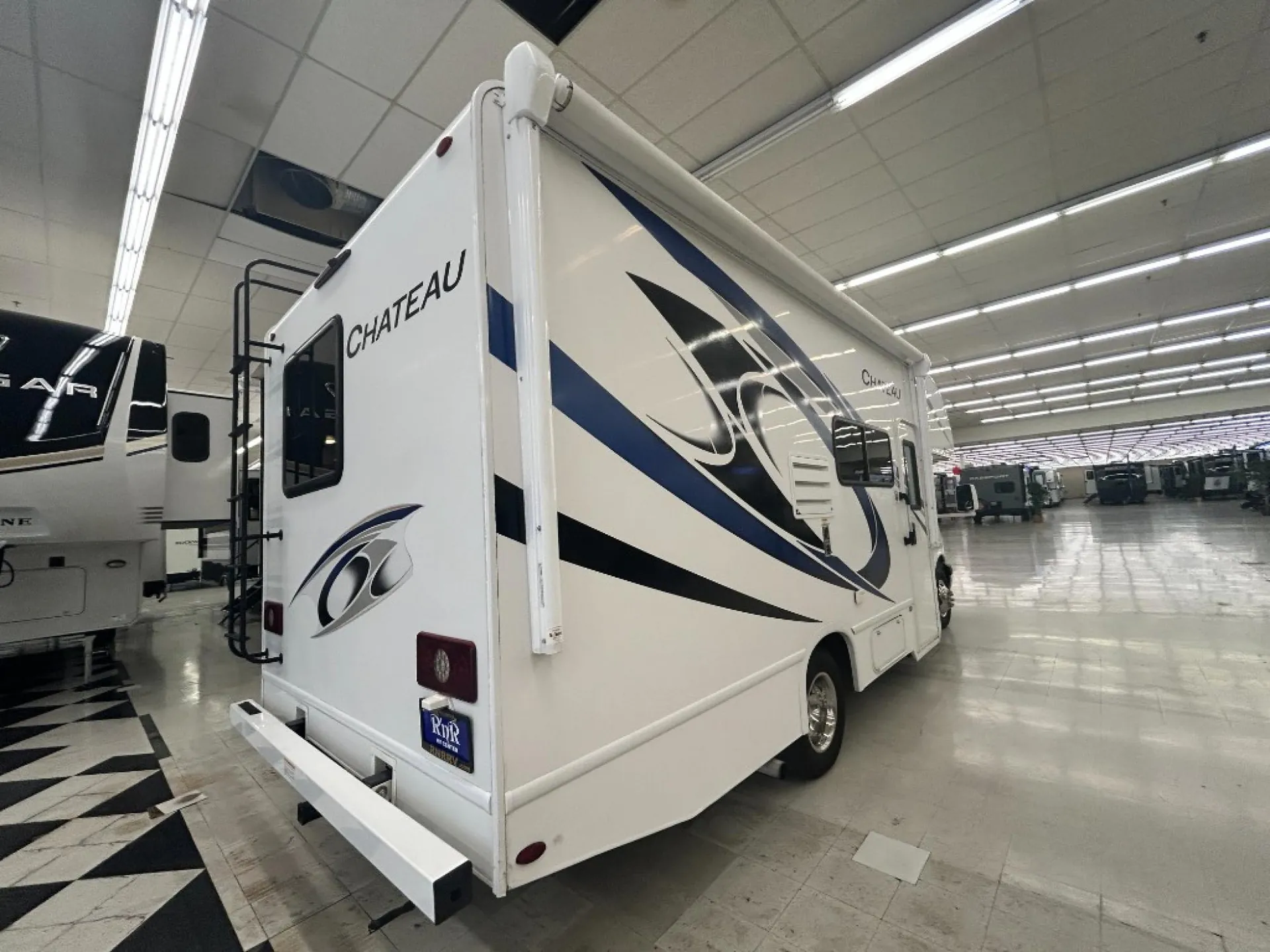 2021 Thor Motor Coach Chateau 22B - Photo 3