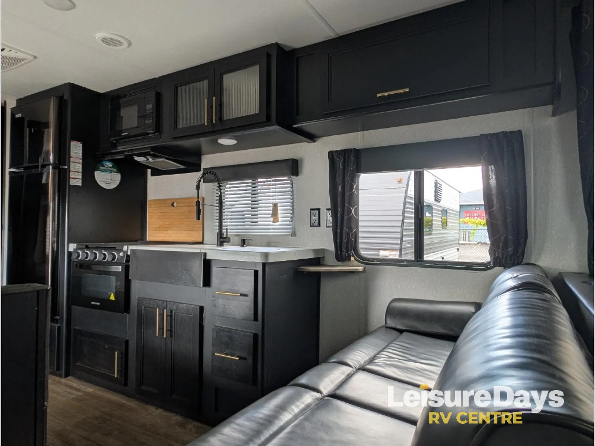 2021 Forest River Cherokee Grey Wolf 26DJSE — Photo 5