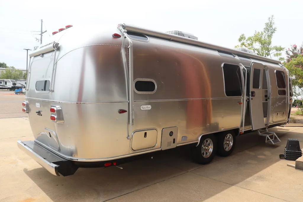 2026 Airstream Flying Cloud 30FB Bunk - Photo 2