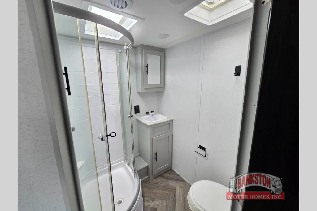 2022 Forest River Wildwood FSX 210RT, Photos photo 16