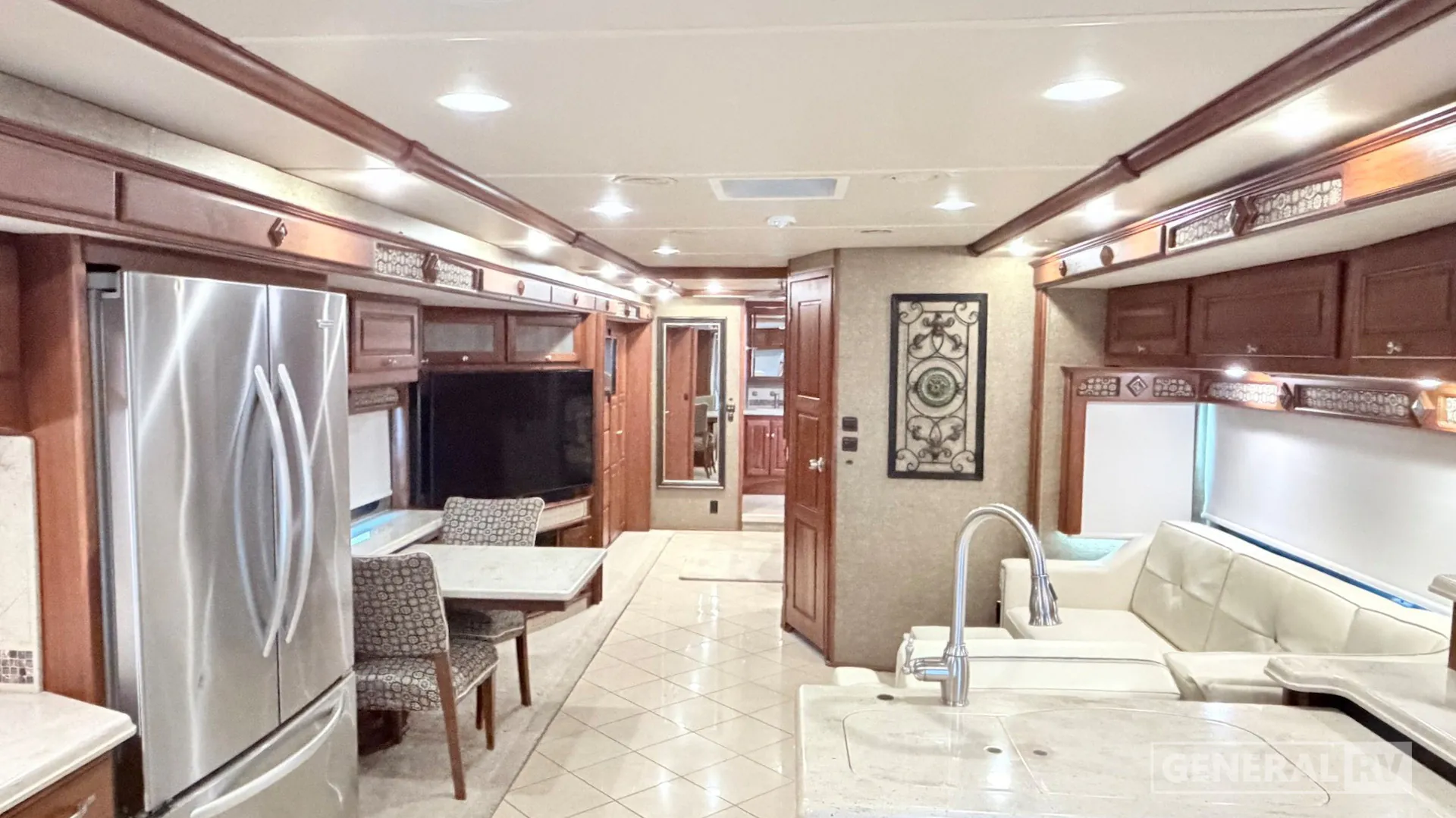 2015 Winnebago Journey 40R - Photo 3
