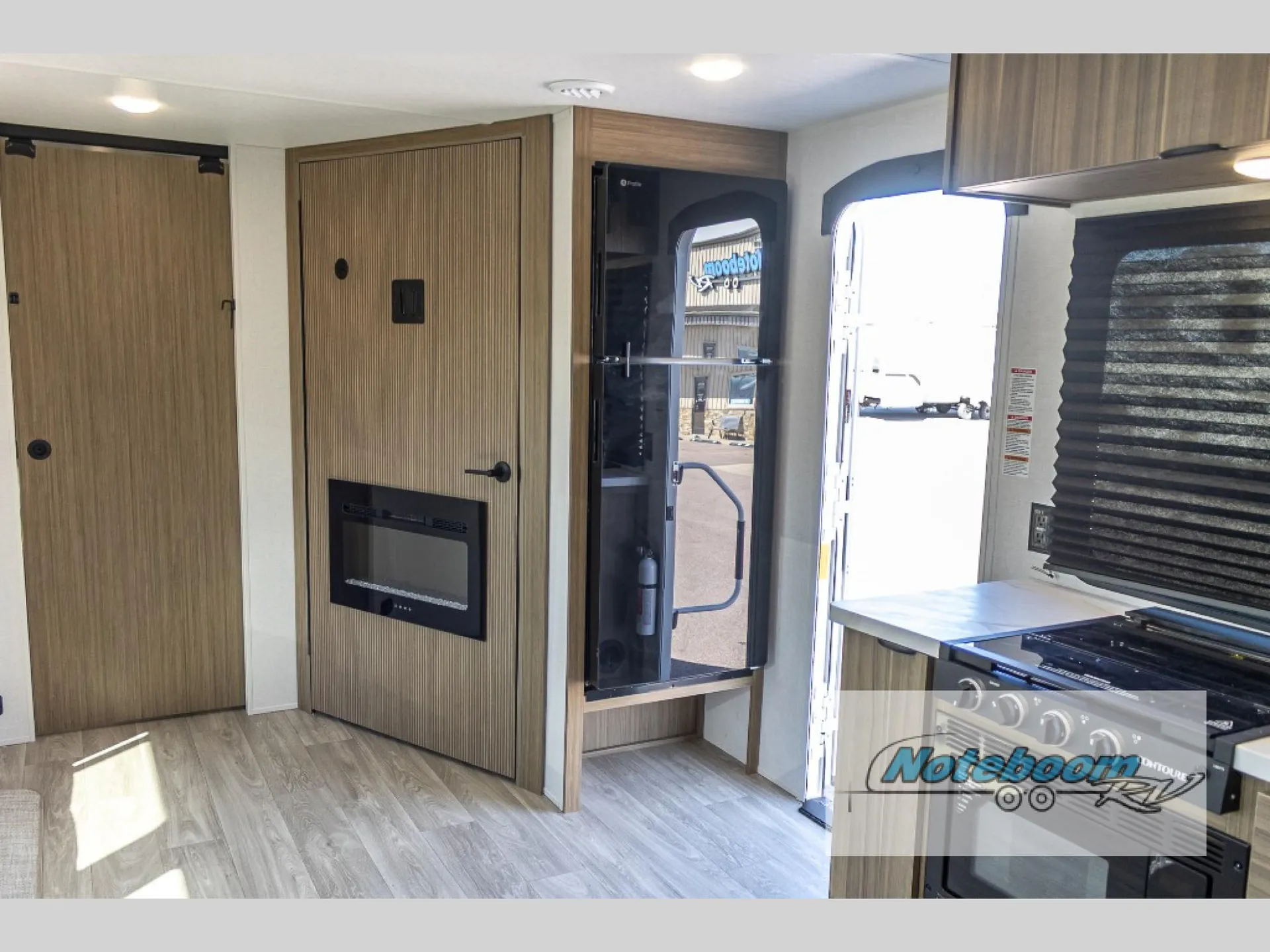 2026 Forest River Wildwood X-Lite 26ICE - Photo 3