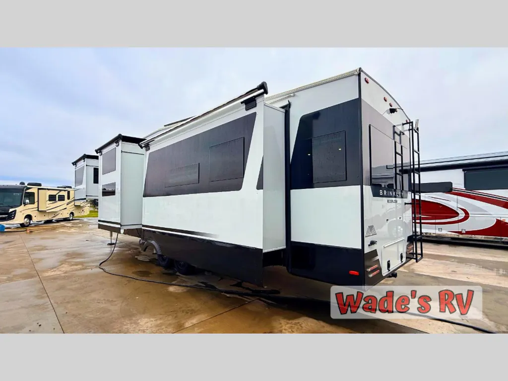 2025 Brinkley Model Z 3610, Photos photo 5