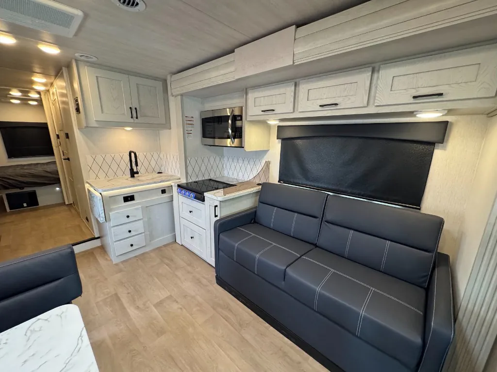 2026 Nexus Triumph 32T, Photos photo 36