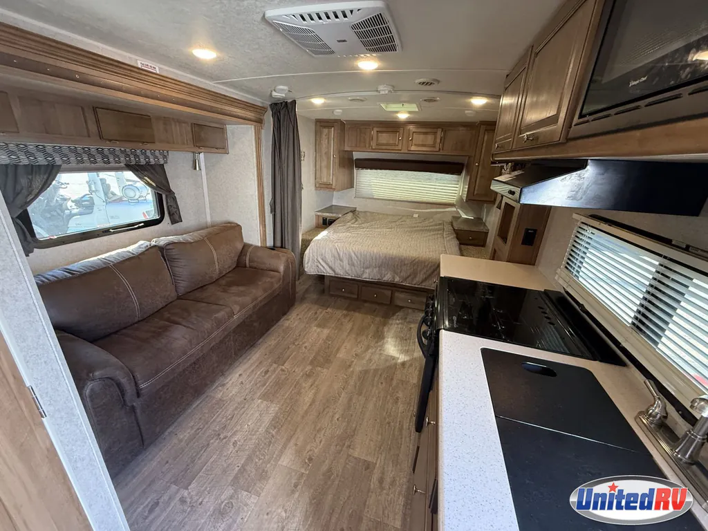 2018 Forest River Rockwood Mini Lite 2109S, Photos photo 17