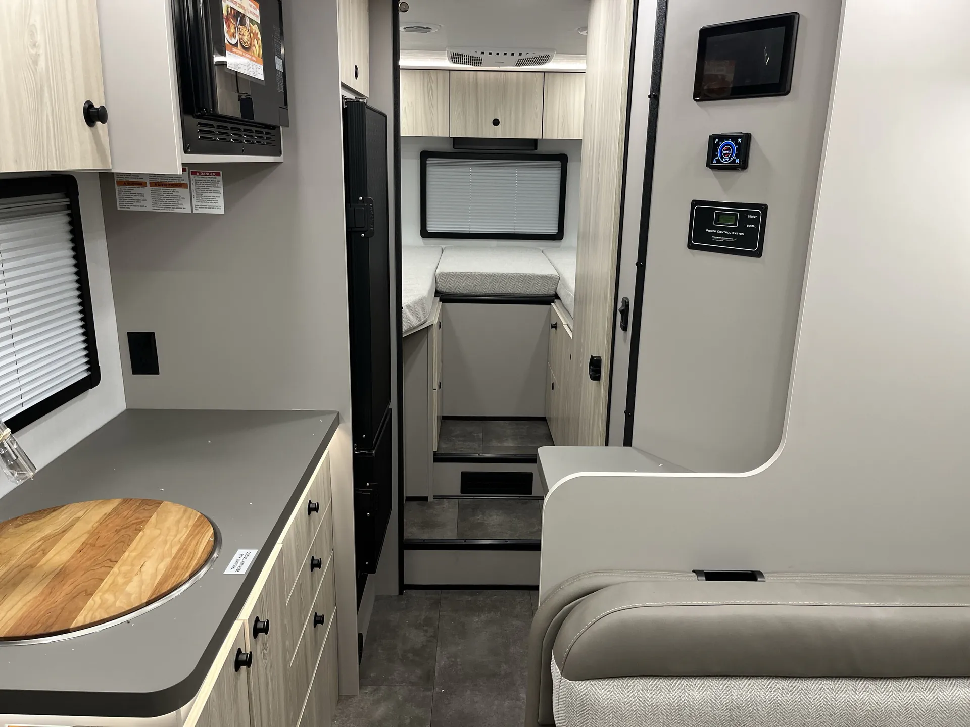 2026 Jayco Granite Ridge 22T — living area main