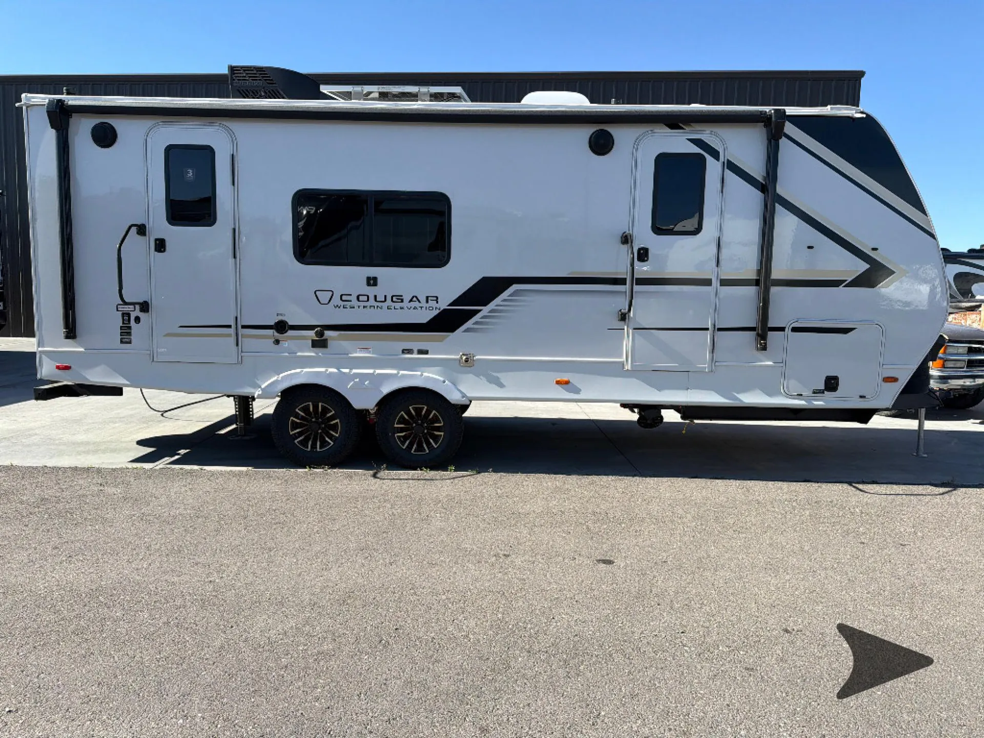 2026 Keystone Cougar Western Elevation 22RKWE dealer photo 2 from Bish's RV