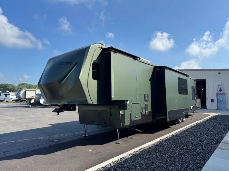 2027 Keystone Raptor 420 - Photo 4